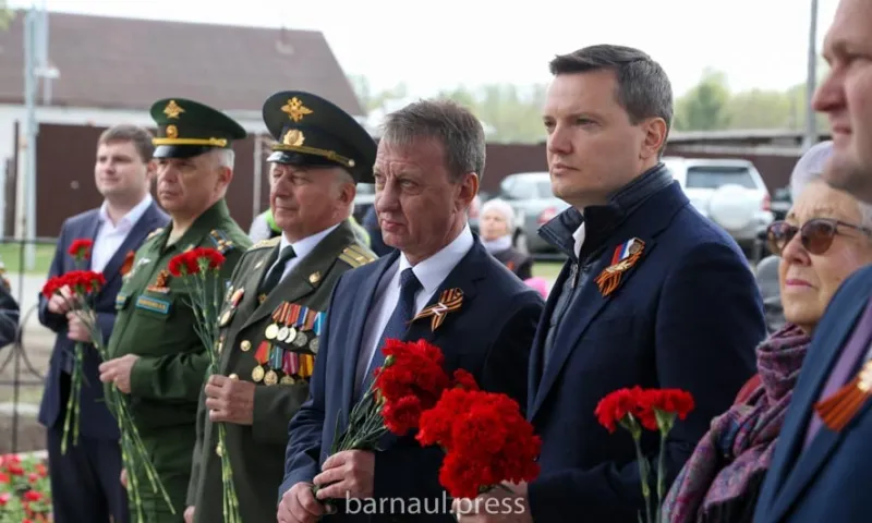 В Барнауле обновили памятник, посвящённый Великой Отечественной войне