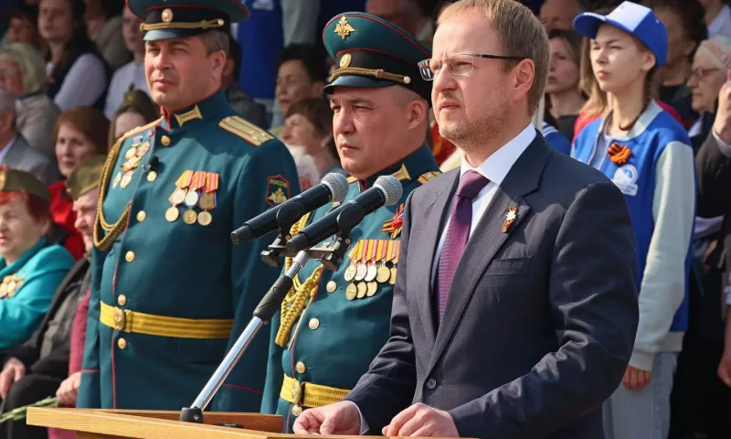 Минутой молчания почтили память погибших защитников страны в Барнауле