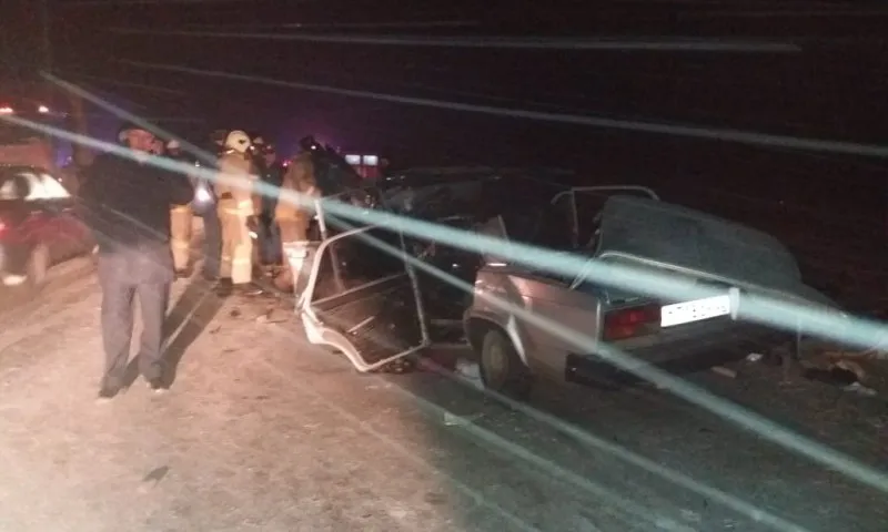 Появилось видео с места смертельного ДТП на трассе в Алтайском крае