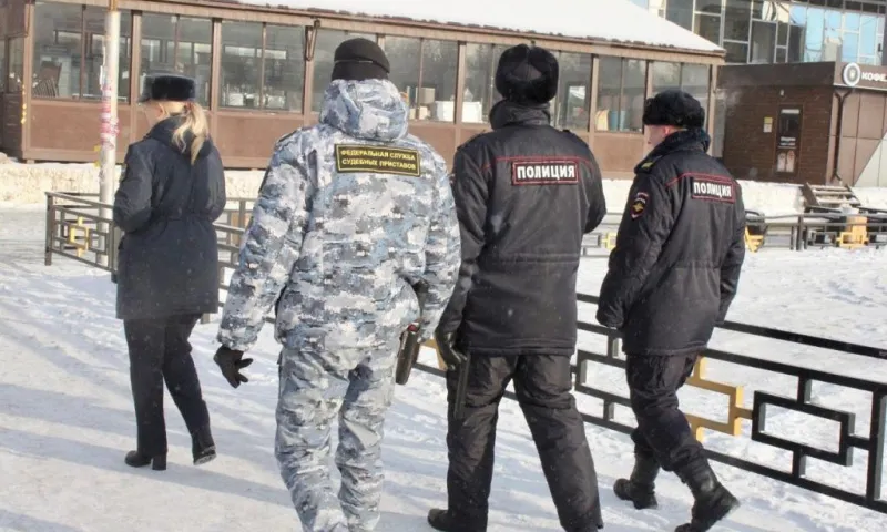 На Алтае транспортные полицейские взыскали около 40 тысяч рублей штрафов с должников и правонарушителей