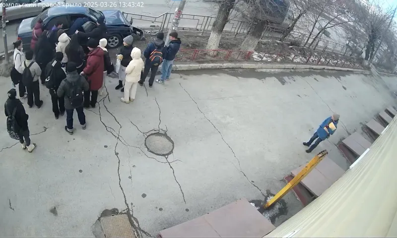 Студенты АГМУ спасли жизнь барнаульца, пострадавшего в ДТП. Видео
