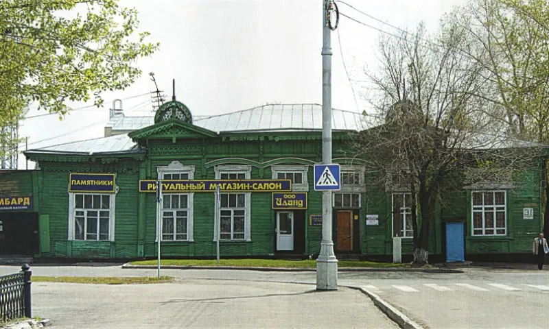 Пострадавший в пожаре памятник архитектуры «Контора купца Морозова» выкупил на торгах барнаульский предприниматель