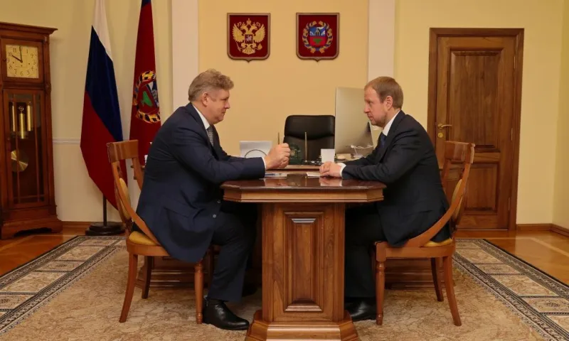 В Алтайском крае прошла встреча полпреда президента России Анатолия Серышева и губернатора Виктора Томенко