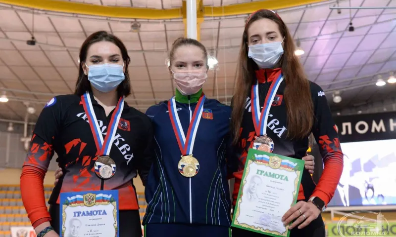Алтайская спортсменка стала призёром всероссийского турнира по конькобежному спорту