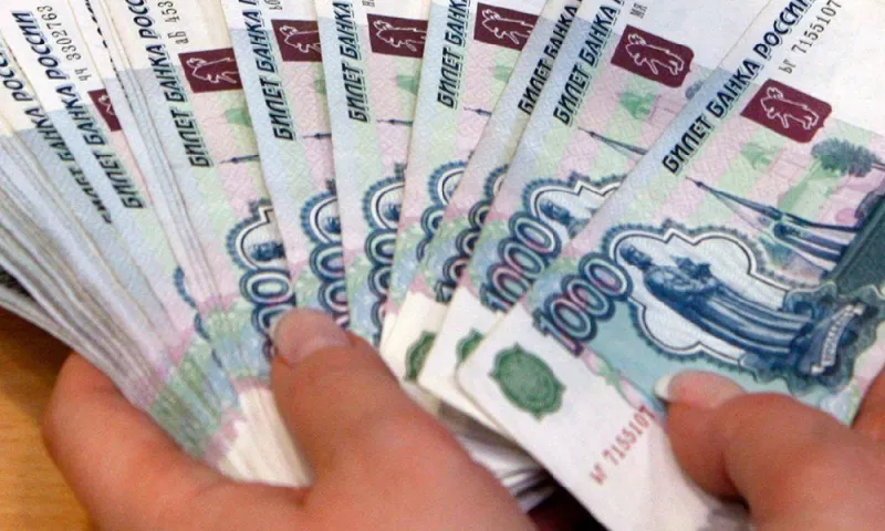 Жителям Алтайского края поднимут зарплату