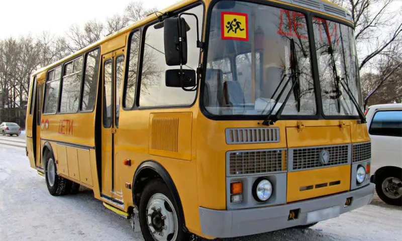 Пьяного водителя школьного автобуса задержали на Алтае