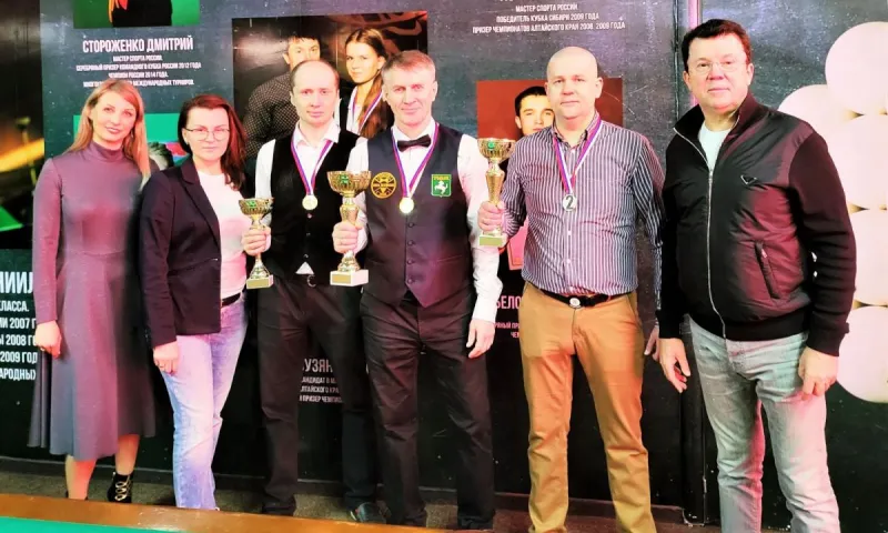 Барнаулец взял серебро на чемпионате СФО по бильярду для слабослышащих в Алтайском крае