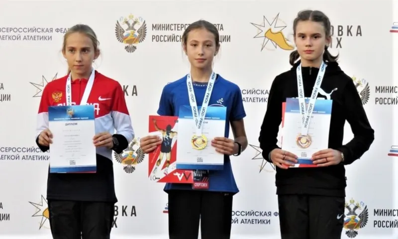 Спортсменка из Барнаула завоевала золото на Всероссийских соревнованиях по легкоатлетическому четырехборью