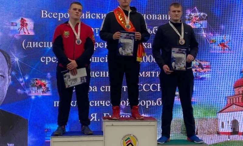 Борцы Алтайского края выиграли семь медалей на всероссийских соревнованиях
