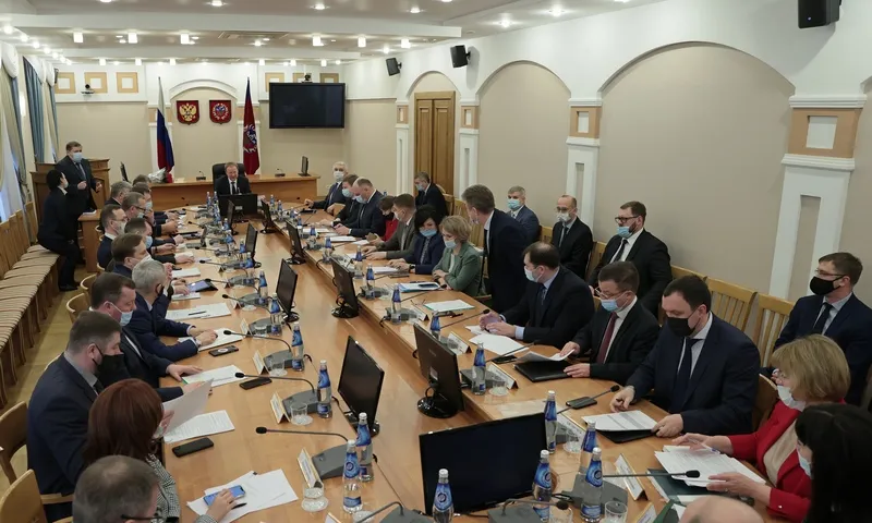 Алтайское правительство помогает обустраиваться людям, прибывшим в регион из Донбасса