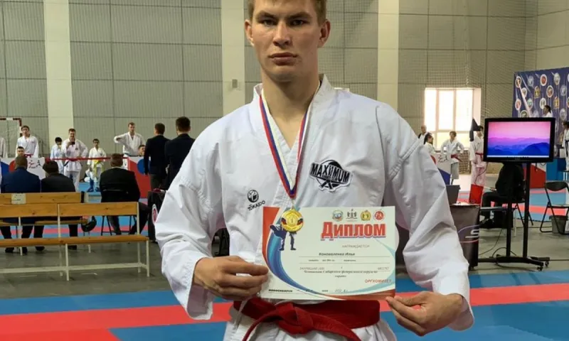 Алтайские каратисты завоевали пять медалей на чемпионате Сибири в Новосибирске
