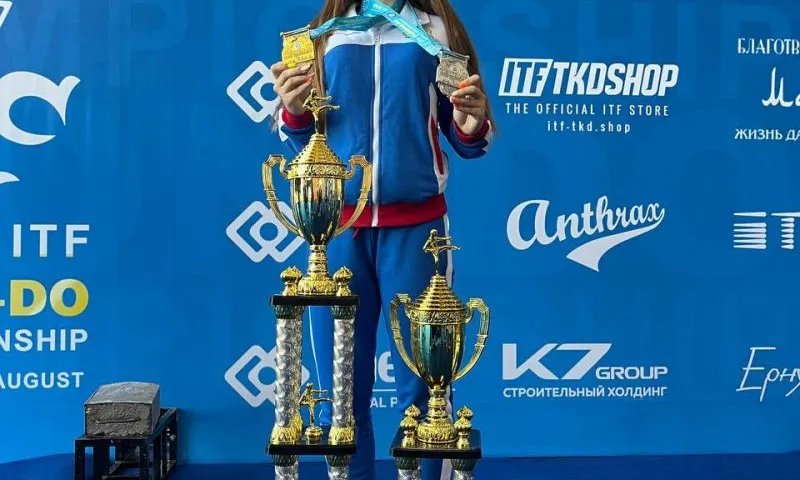Алтайские спортсмены стали призерами чемпионата и первенства мира по тхэквондо в Астане