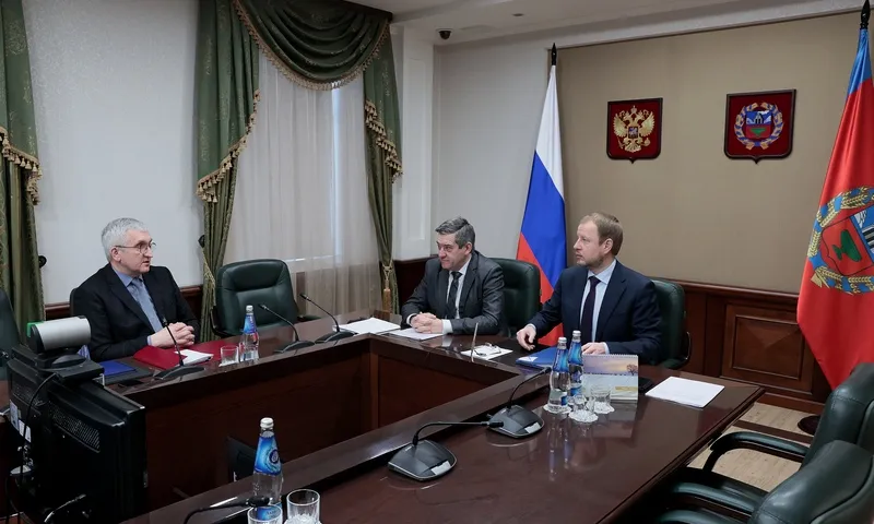 Виктор Томенко принял участие в совещании по вопросам социально-экономической поддержки регионов Сибири