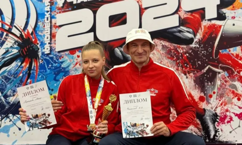 Саблистка из Алтайского края стала чемпионкой Спартакиады учащихся России