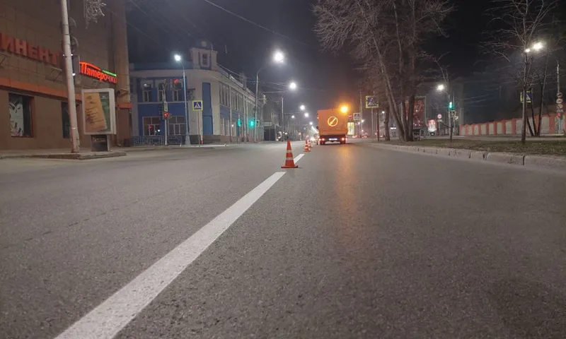Более 57 тысяч квадратных метров дорожной разметки нанесут на дороги Барнаула