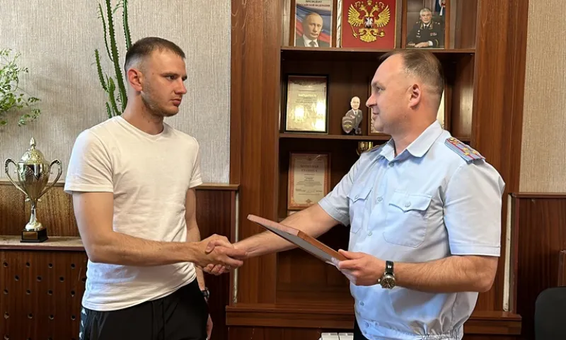 Очевидец помог задержать закладчика в Бийске