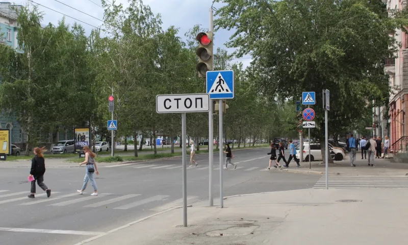 Более 800 дорожных участков благоустроили в Барнауле