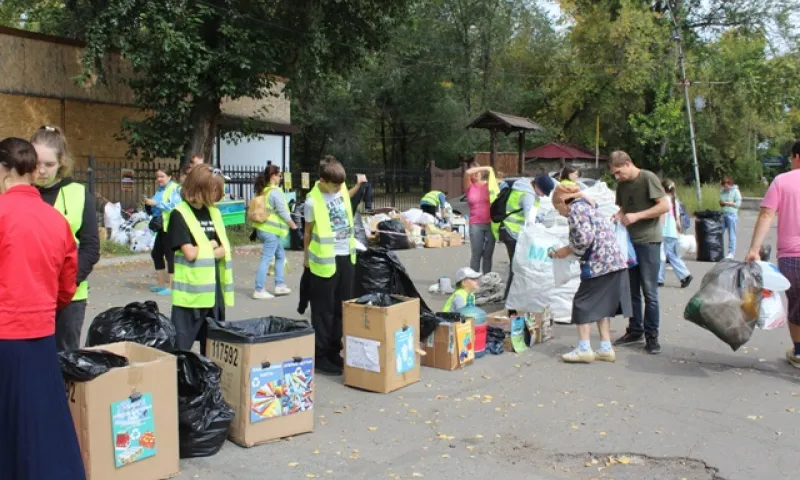 Во время экоакции барнаульцы собрали и отсортировали более 4,5 тонны мусора