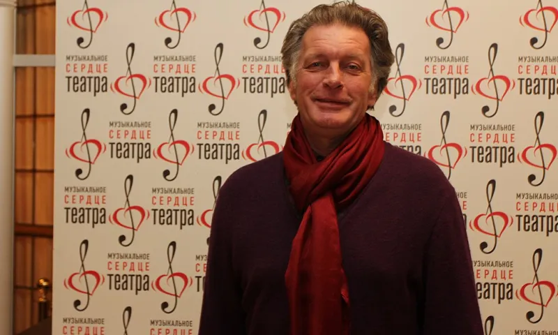 Умер известный актёр и телеведущий Сергей Колесников