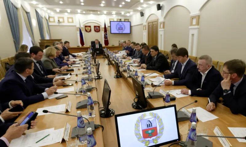 В правительстве Алтайского края прошло заседание по обеспечению экономической устойчивости региона