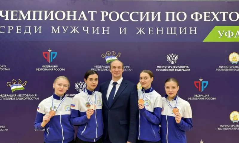 Команда саблисток из Алтайского края впервые завоевала медаль чемпионата России