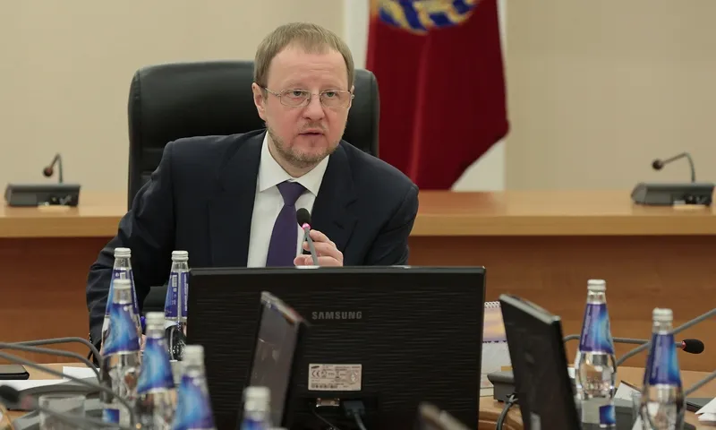 Правительство Алтайского края следит за наличием продуктов и лекарств в торговых сетях и аптеках