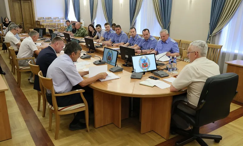 Патриотическое воспитание школьников обсудили в правительстве Алтайского края