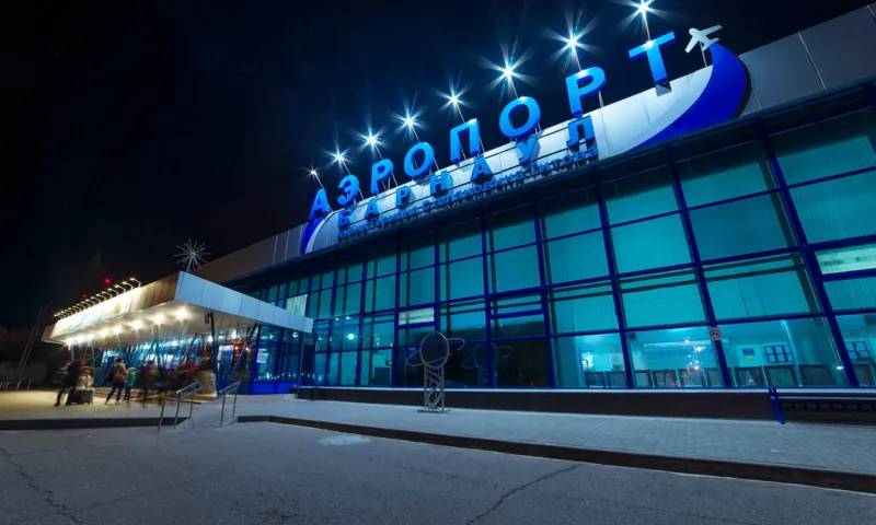 Три самолёта приземлились в барнаульском аэропорту из-за неблагоприятных погодных условий