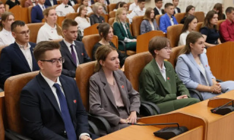 Торжественный прием лучших выпускников школ прошел в правительстве Алтайского края