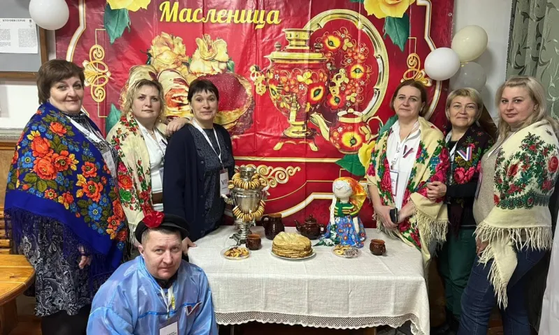 В Алтайском крае на избирательных участках вкусно и весело. Масленица пришла на выборы
