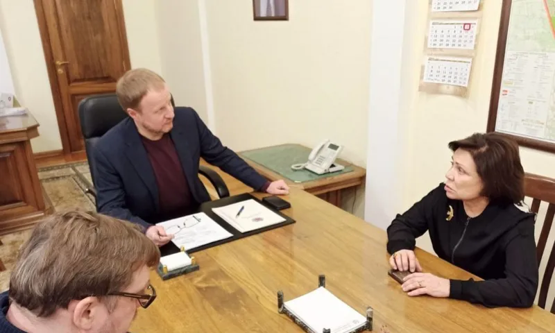 Губернатор Алтайского края Виктор Томенко и олимпийская чемпионка Ирина Роднина обсудили будущее детского спорта в Алтайском крае