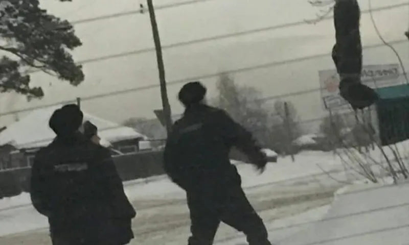 Бийские полицейские попались на жестокий пранк