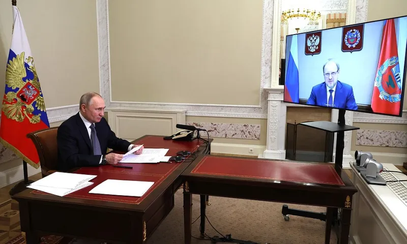 Виктор Томенко попросил президента помочь включить в ФАИП проект офтальмологической больницы в Алтайском крае