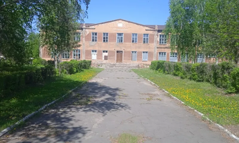Дополнительные места для младших классов появятся в Завьяловской школе после капремонта