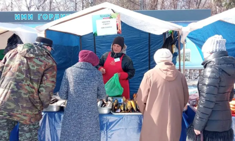 На субботней продовольственной ярмарке в Барнауле заработали 2,6 миллиона рублей