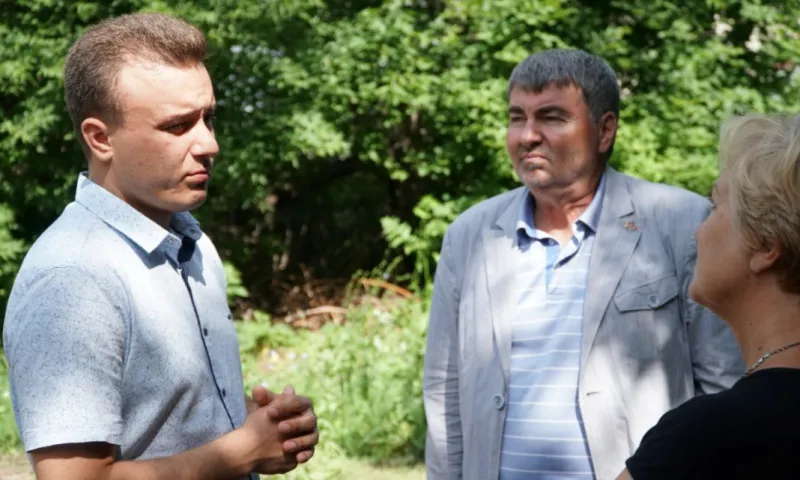 В микрорайоне «Докучаевский» отремонтировали дорожное покрытие