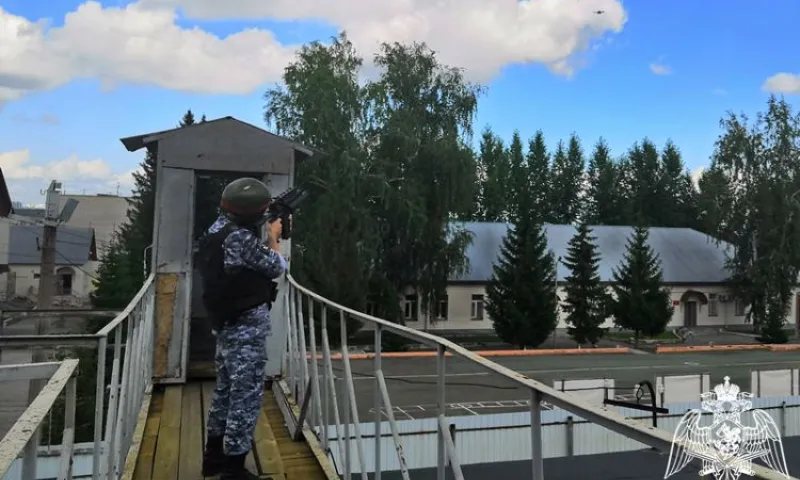 Росгвардейцы Алтайского края получили мощный блокиратор квадрокоптеров