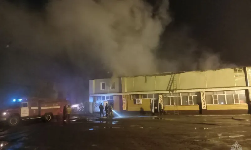 Пекарня загорелась в Павловске