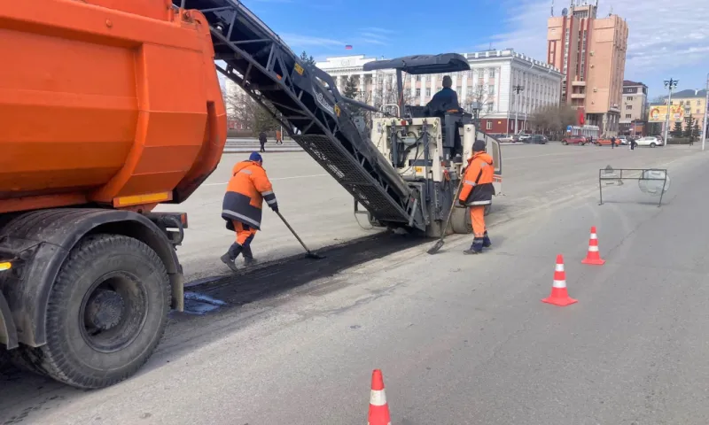 Асфальтобетонный завод запустили для ремонта дорог в Барнауле