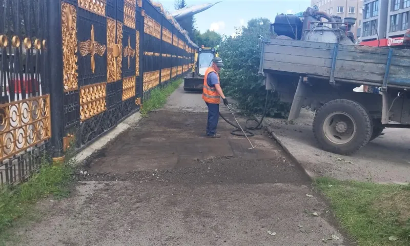 40 тысяч квадратных метров асфальта уложили в Барнауле
