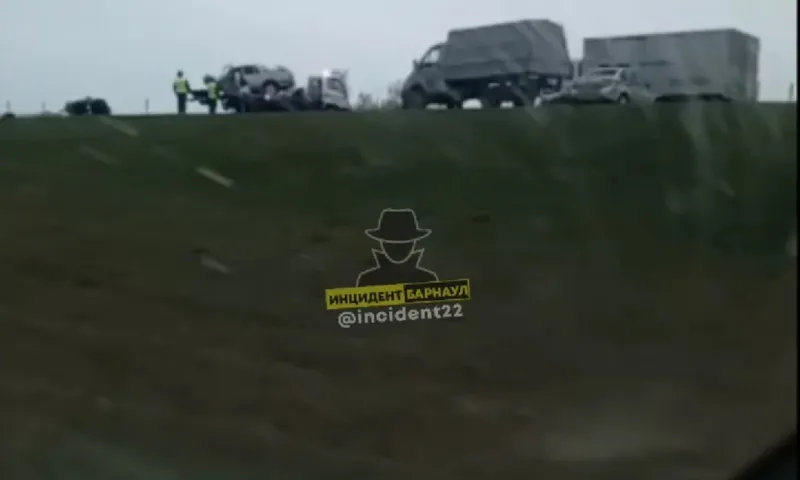 Столкновение автомобилей произошло на павловской трассе