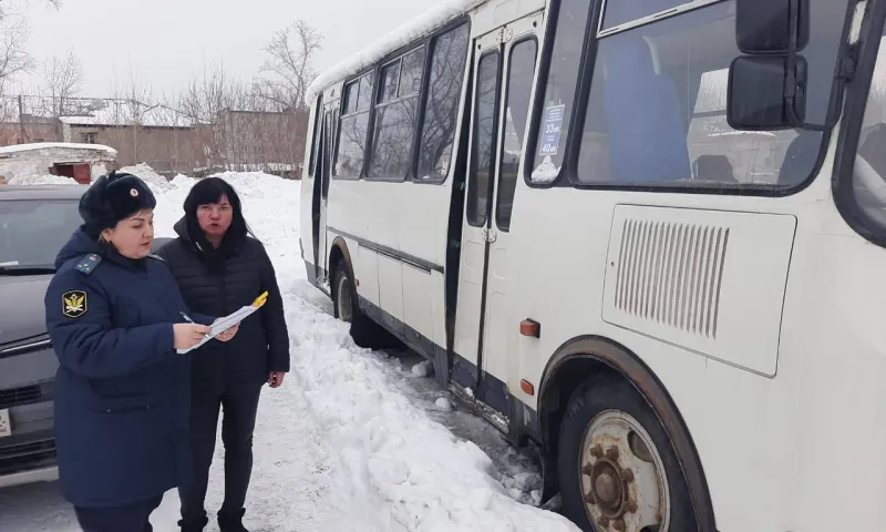 Эксплуатацию пассажирского автобуса приостановили в Бийске 