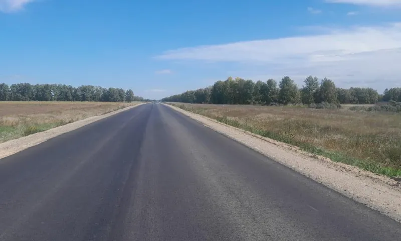 Специалисты обновляют дороги в Благовещенском районе