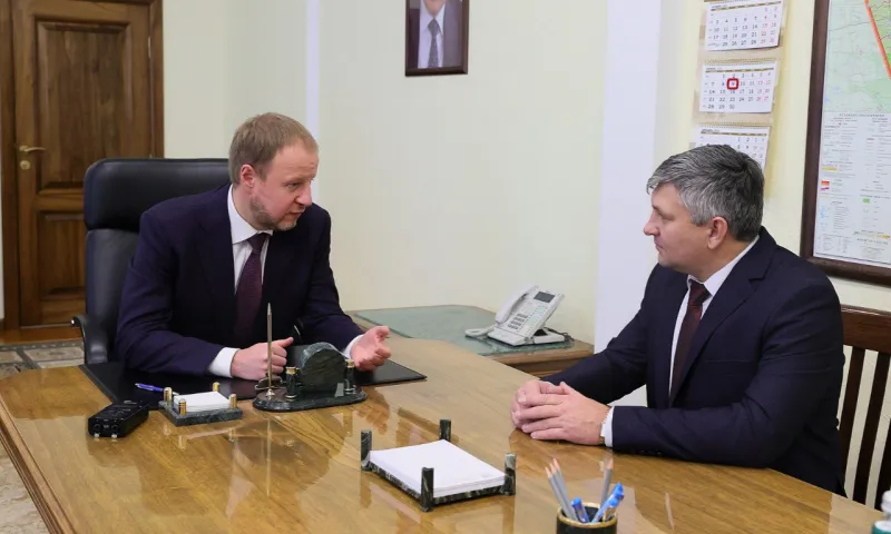 Губернатор Алтайского края встретился с главой Поспелихинского района