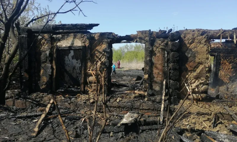 За один день в Алтайском крае ликвидировали 60 пожаров