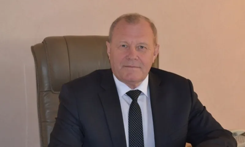 Алтайский чиновник награждал сам себя премиями из районного бюджета. Суд постановил вернуть деньги