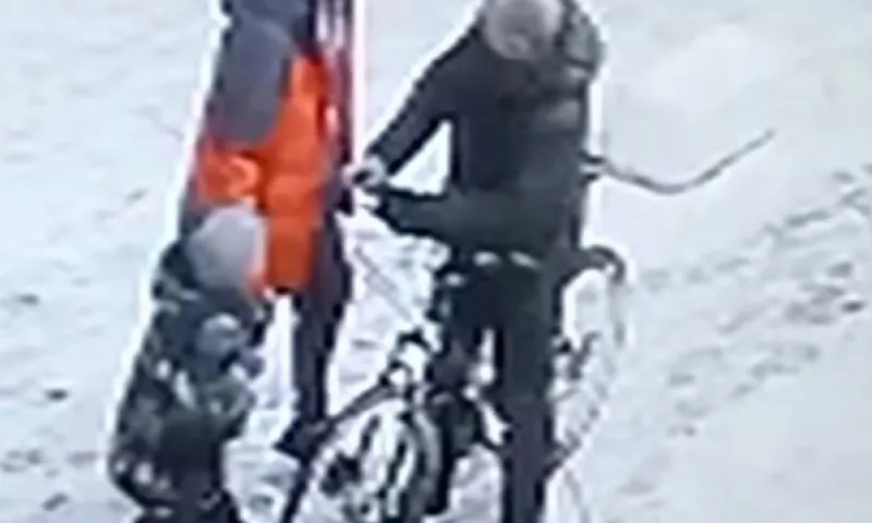 1 год условно. Суд признал виновным жителя Барнаула, который избил человека с инвалидностью