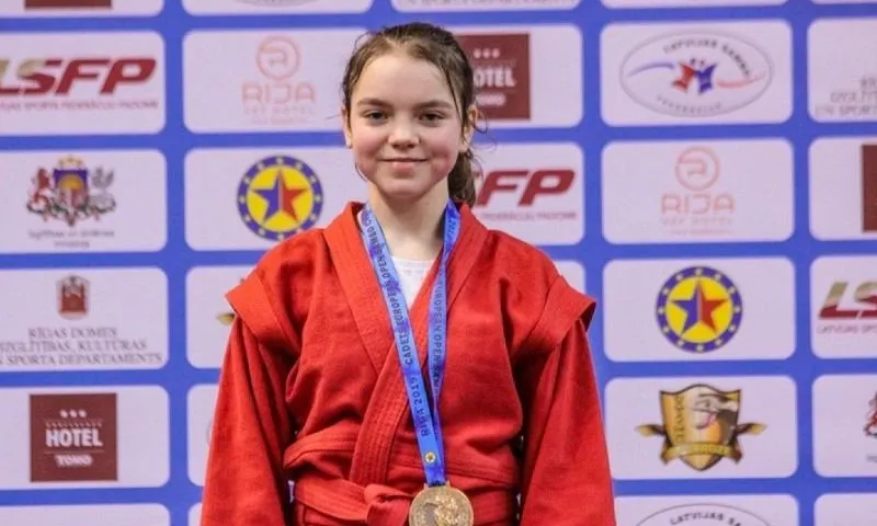 Алтайская спортсменка выиграла юношеское первенство Европы по самбо