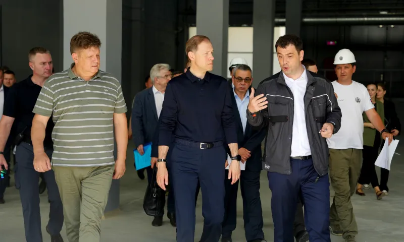 Полпред Президента Российской Федерации в СФО Анатолий Серышев  посетил предприятия ОПК Алтайского края