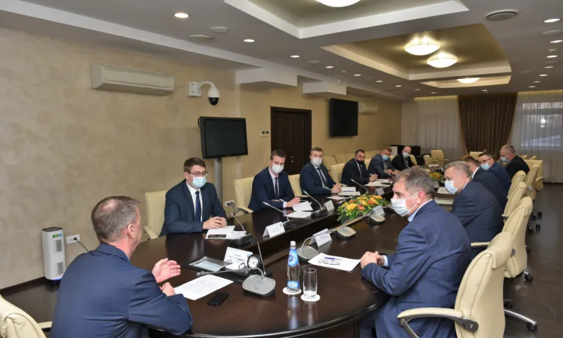 Глава Барнаула поручил мобилизовать коммунальные службы в связи с предстоящим ухудшением погоды